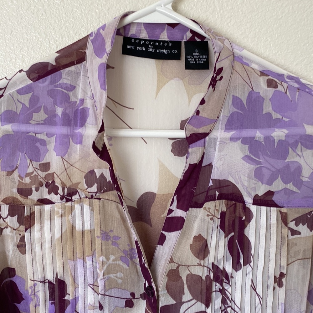 Separate by New York City Design Co blouse. Short sleeves blouse, size small.